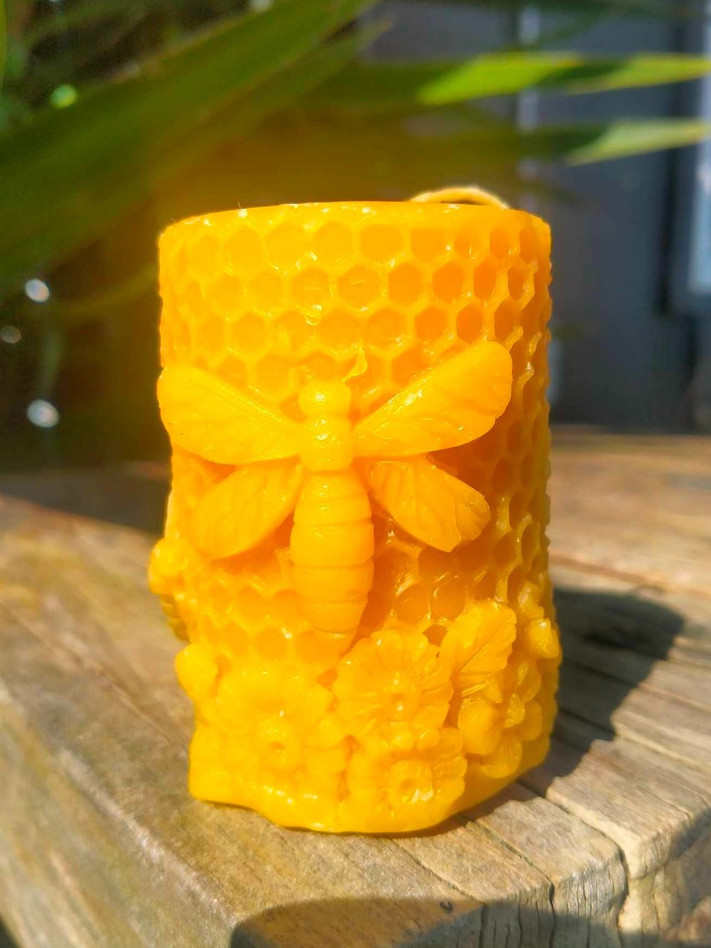 Bee Flower - Beeswax Candle